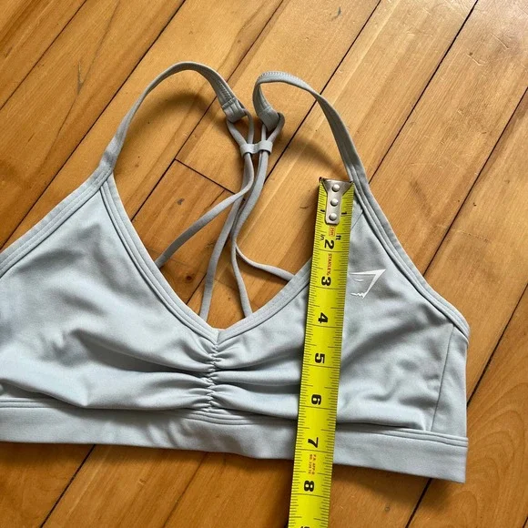 Gymshark Strappy Ruched Front Sports Bra Light Blue Silver Grey V-Neck Small - Picture 4 of 4